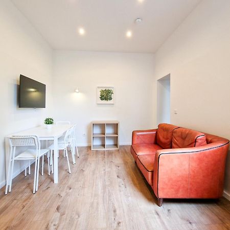 Raj Living - 1 Or 3 Room Apartments - 20 Min Messe Dus And Old Town Dus 뒤셀도르프 외부 사진