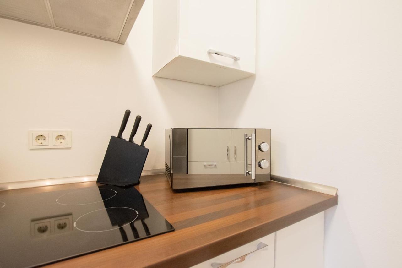 Raj Living - 1 Or 3 Room Apartments - 20 Min Messe Dus And Old Town Dus 뒤셀도르프 외부 사진