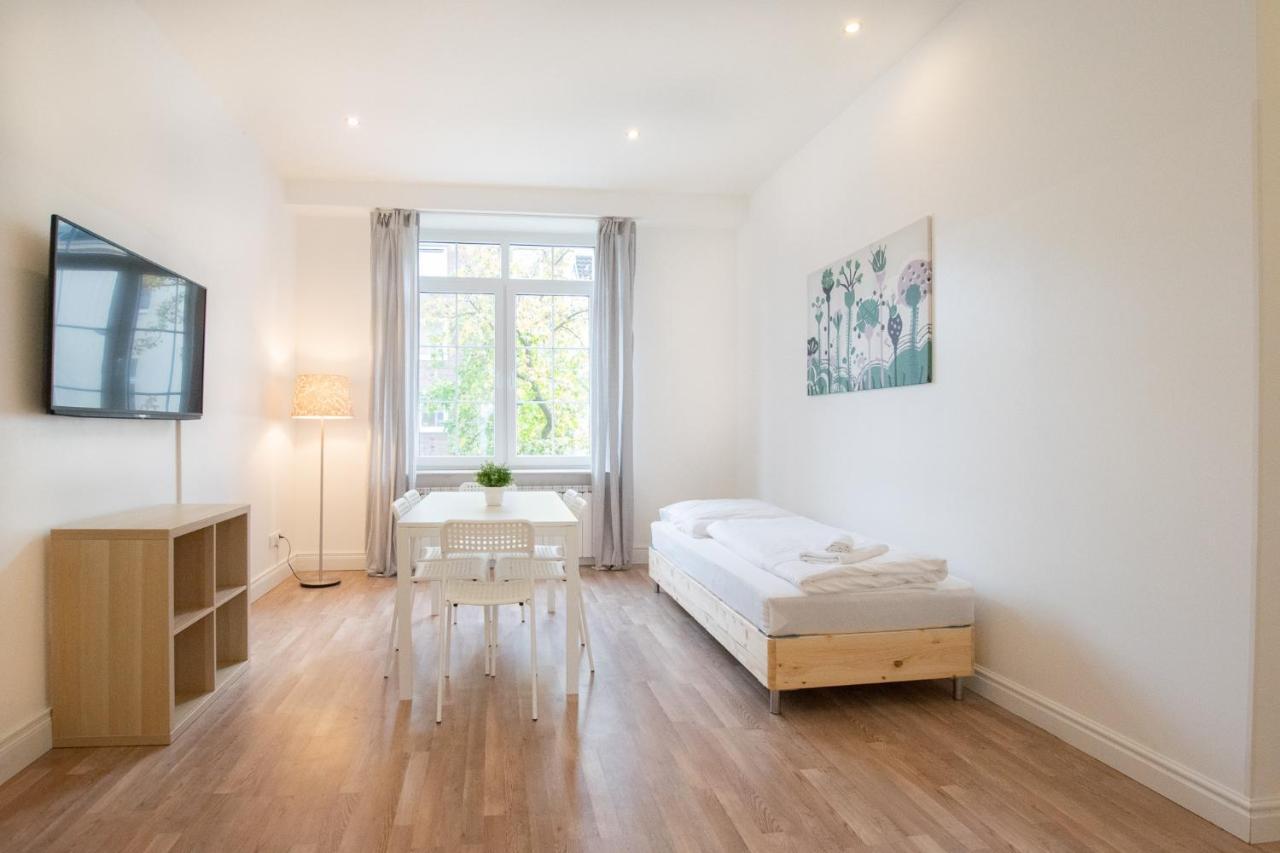 Raj Living - 1 Or 3 Room Apartments - 20 Min Messe Dus And Old Town Dus 뒤셀도르프 외부 사진