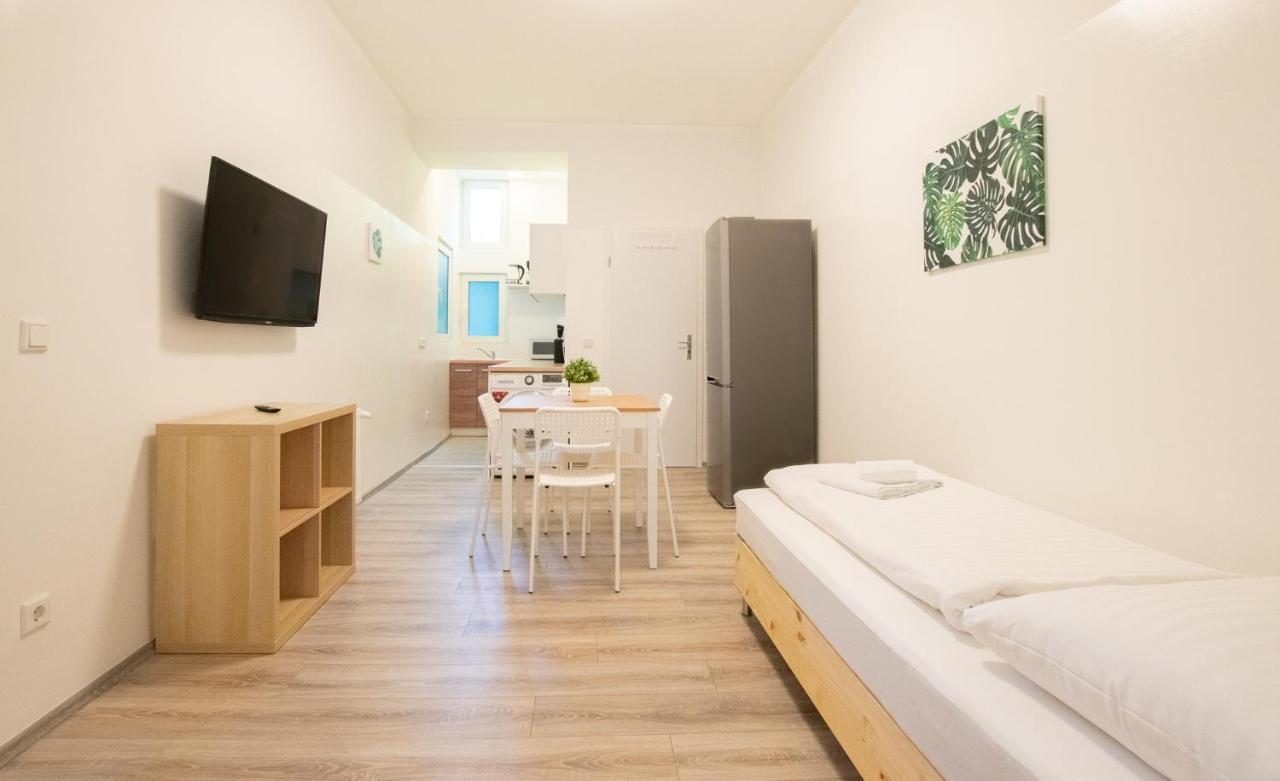 Raj Living - 1 Or 3 Room Apartments - 20 Min Messe Dus And Old Town Dus 뒤셀도르프 외부 사진