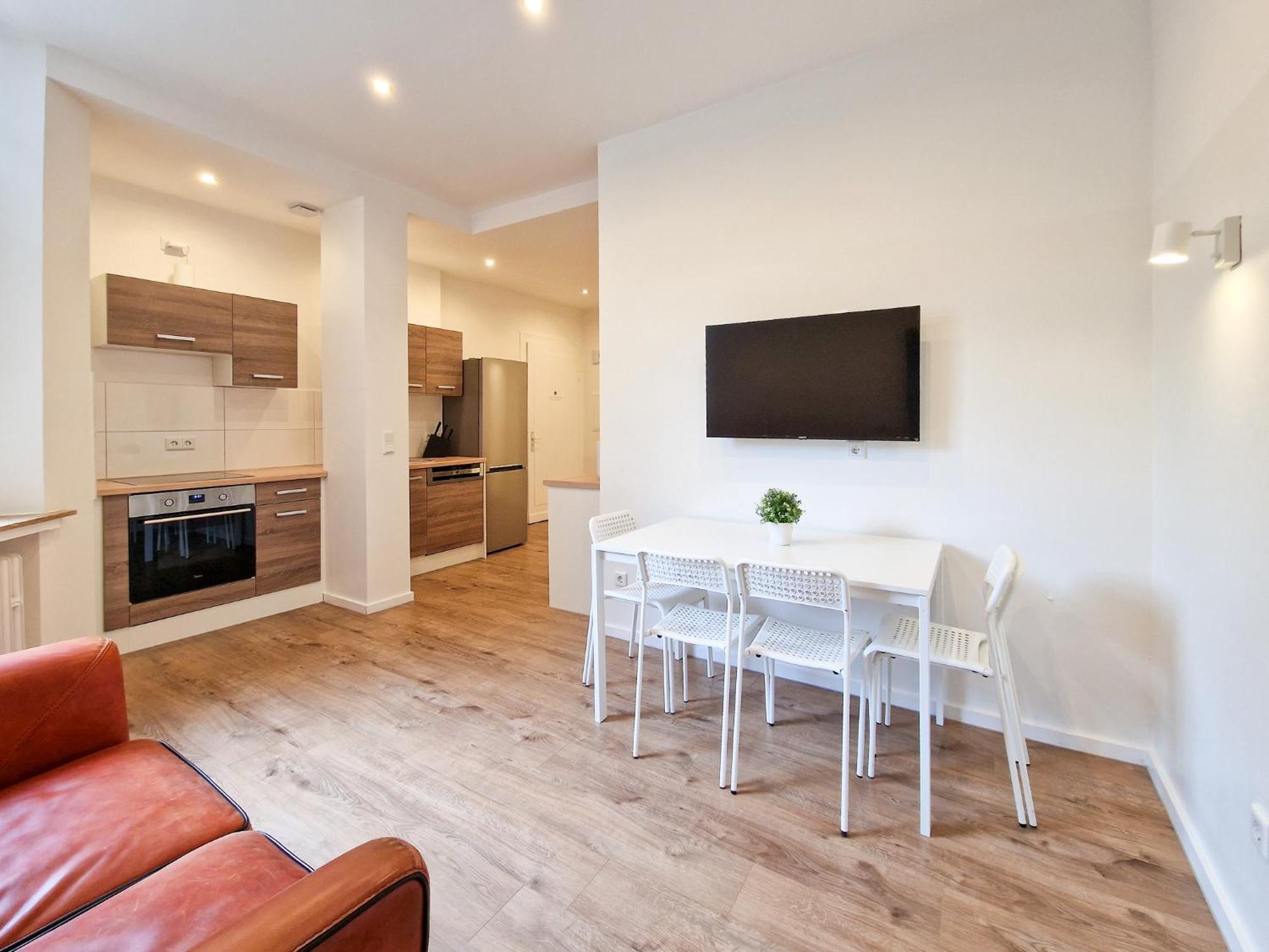 Raj Living - 1 Or 3 Room Apartments - 20 Min Messe Dus And Old Town Dus 뒤셀도르프 외부 사진